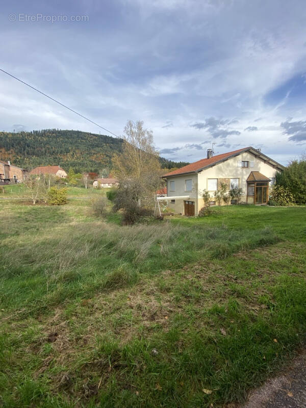 Maison à NAYEMONT-LES-FOSSES