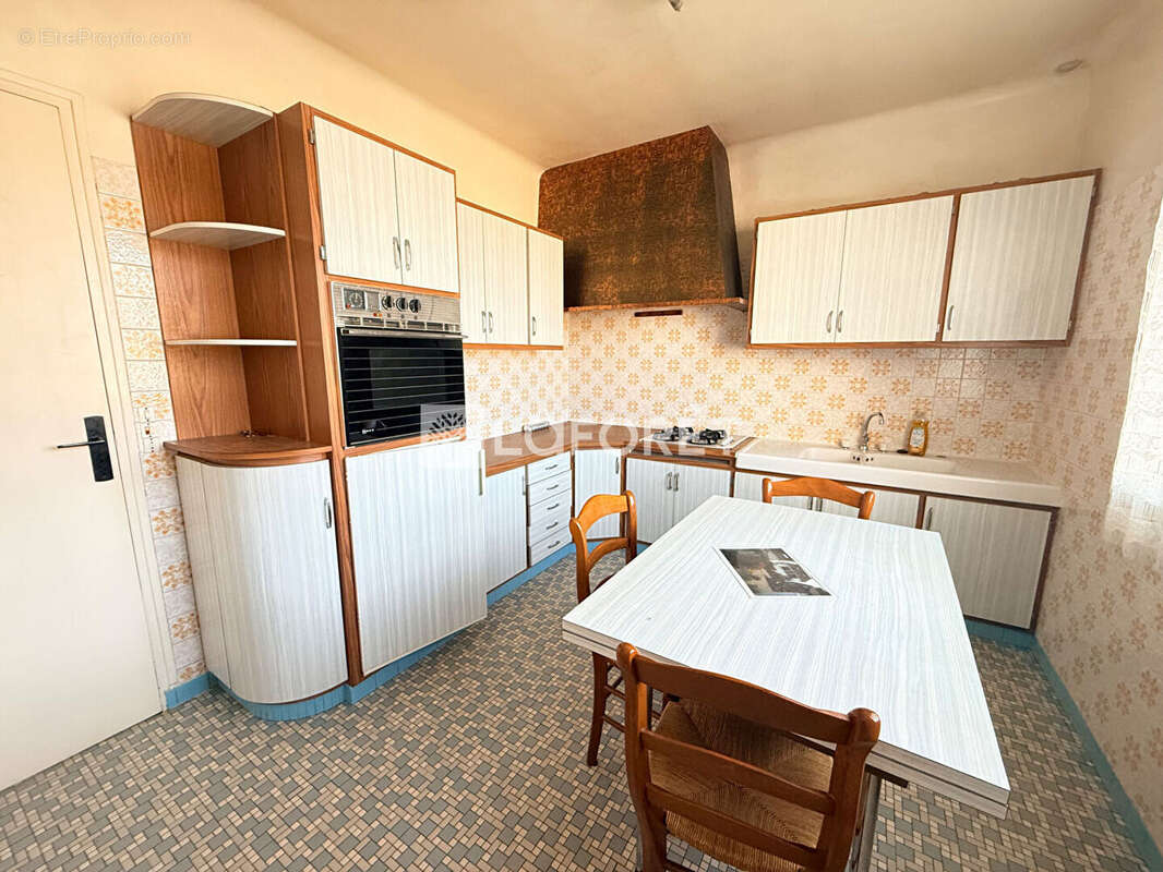 Maison à LES MUREAUX