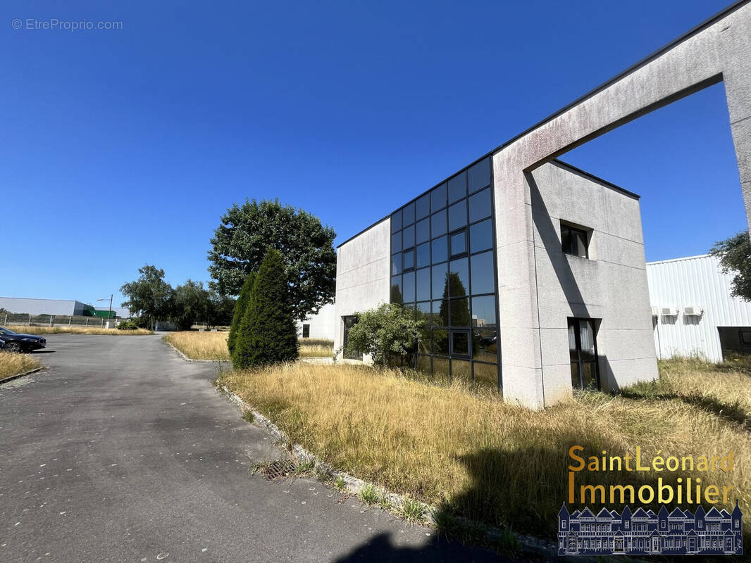 Commerce à MINIAC-MORVAN