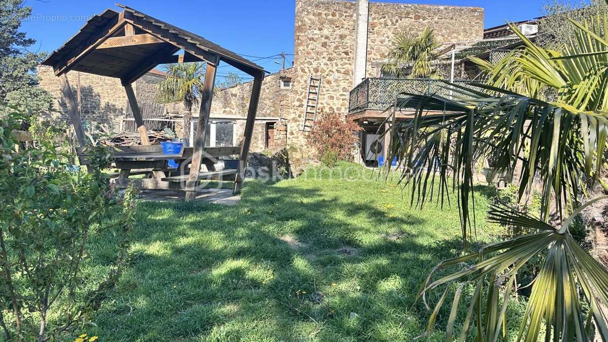 Maison à QUINTENAS