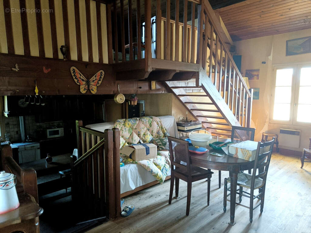 Maison à SAINT-PEREUSE