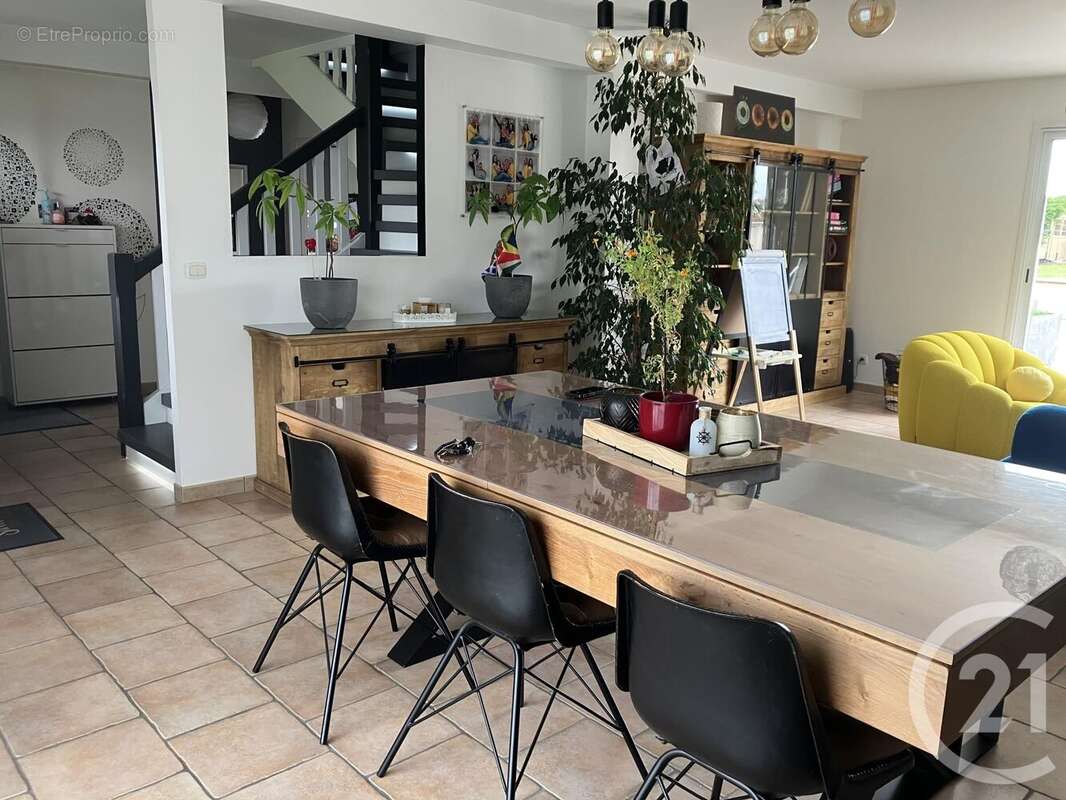 Maison à SAINT-LUMIER-EN-CHAMPAGNE