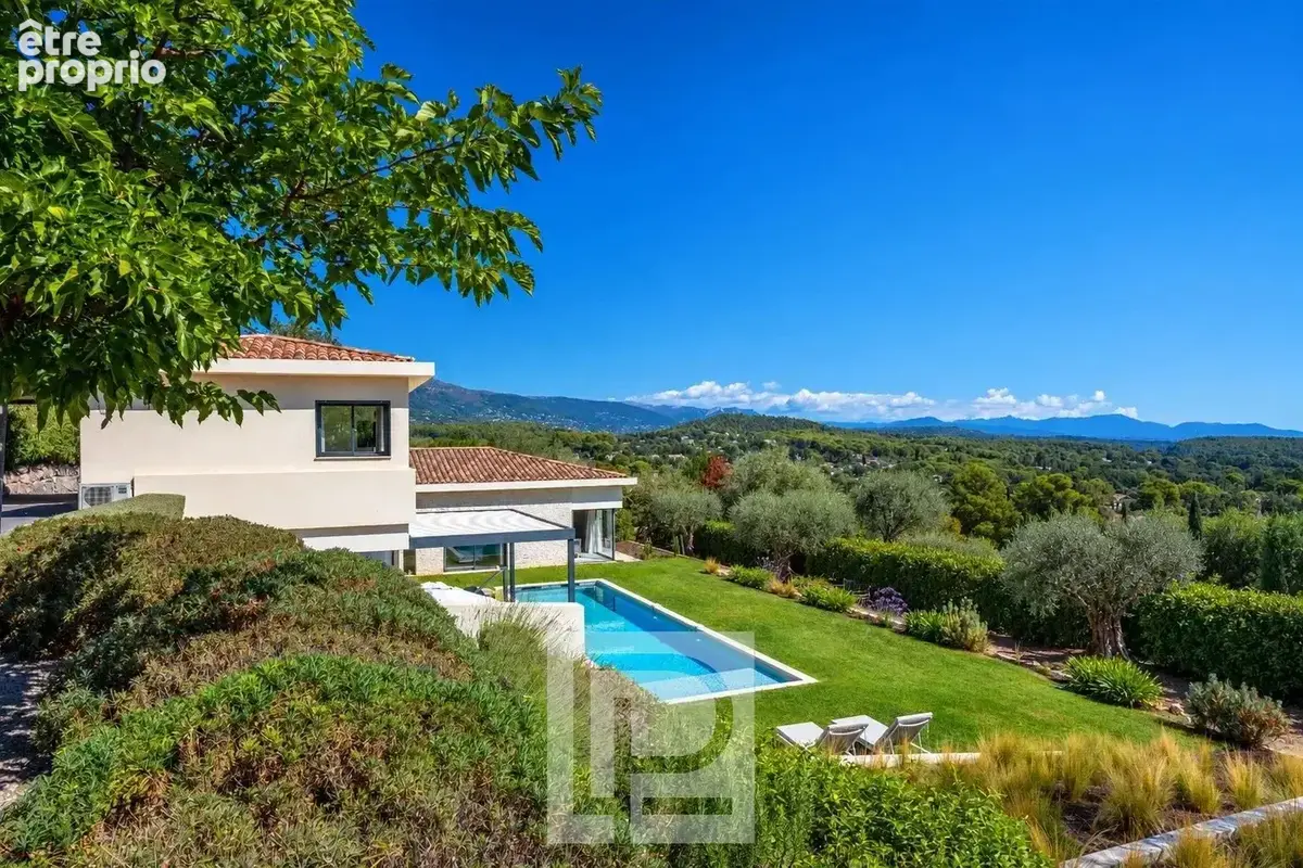 Photo Maison à Roquefort-Les-Pins au prix de 3 300 000€