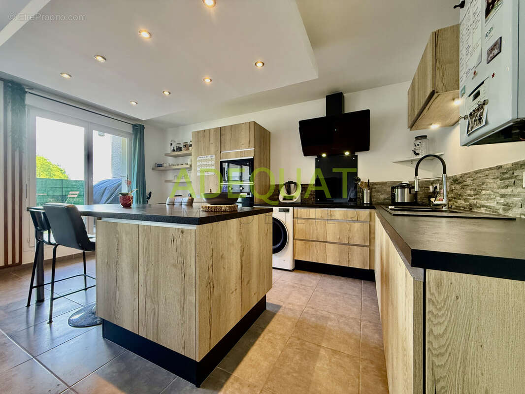 Appartement à L'ISLE-D'ABEAU