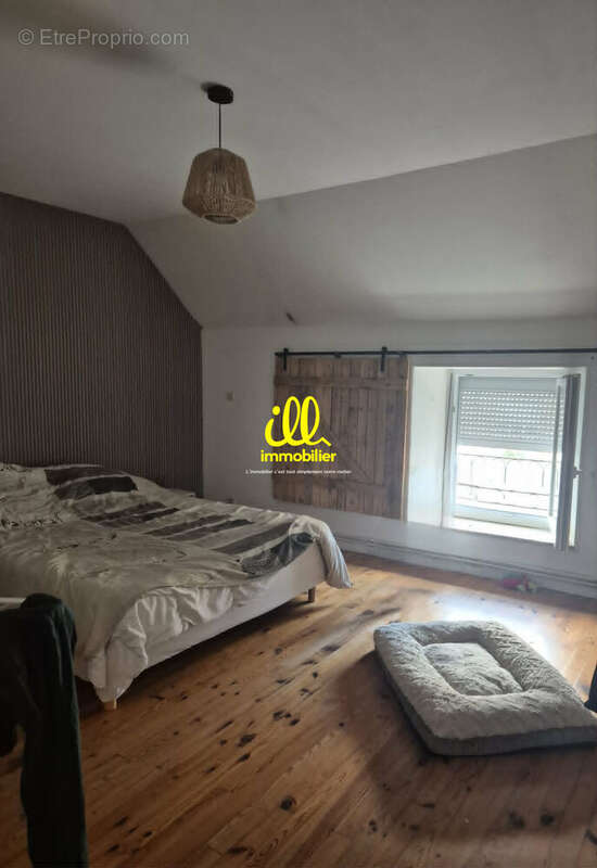 Maison 106 m² à Sapogne-Et-Feucheres  - photo 2