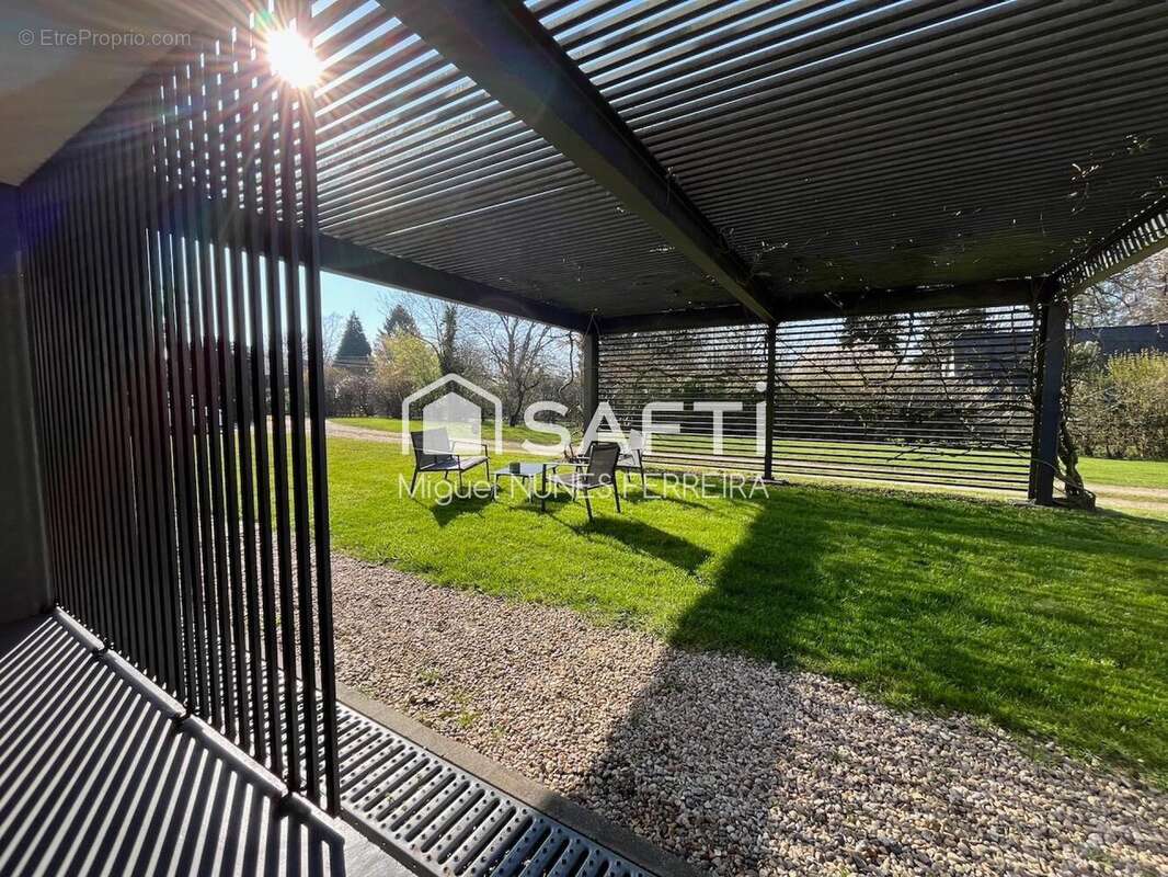 Photo 2 - Maison à FRANQUEVILLE-SAINT-PIERRE