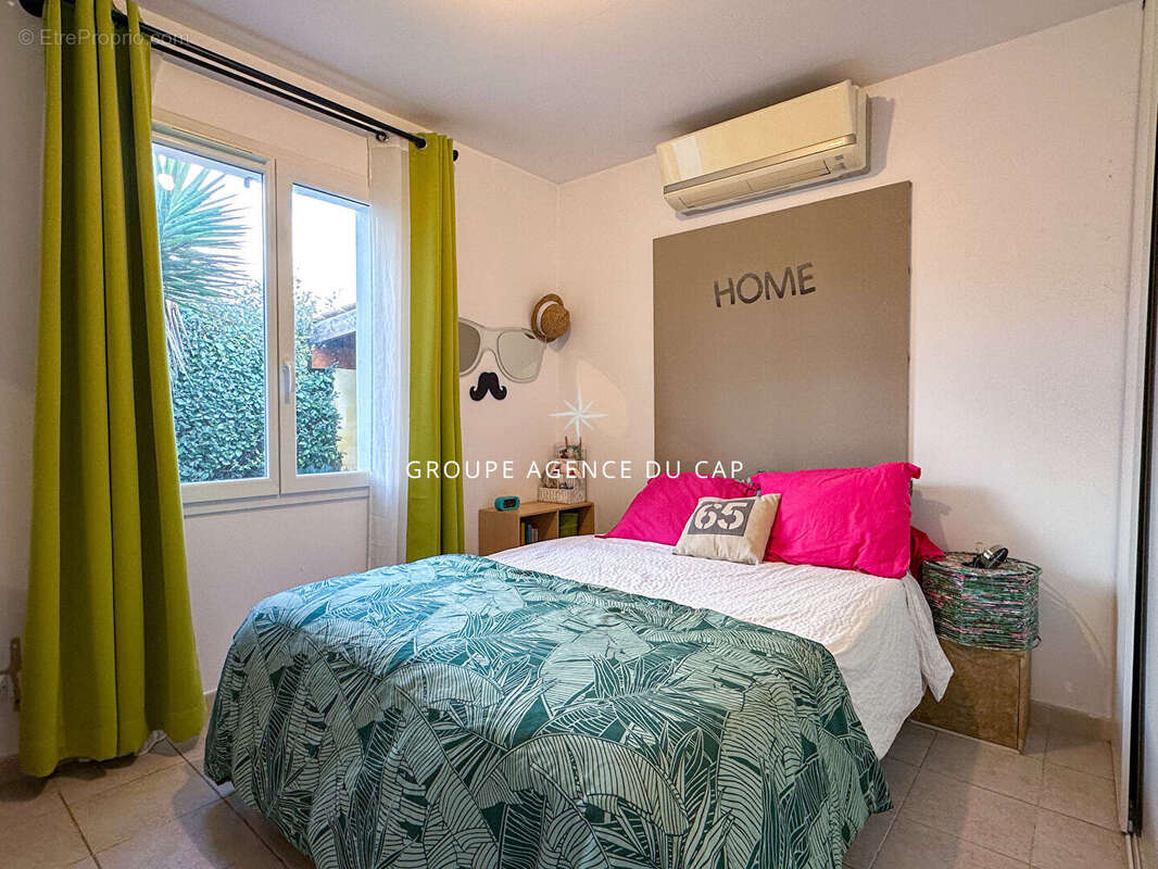 Maison à ROQUEBRUNE-SUR-ARGENS