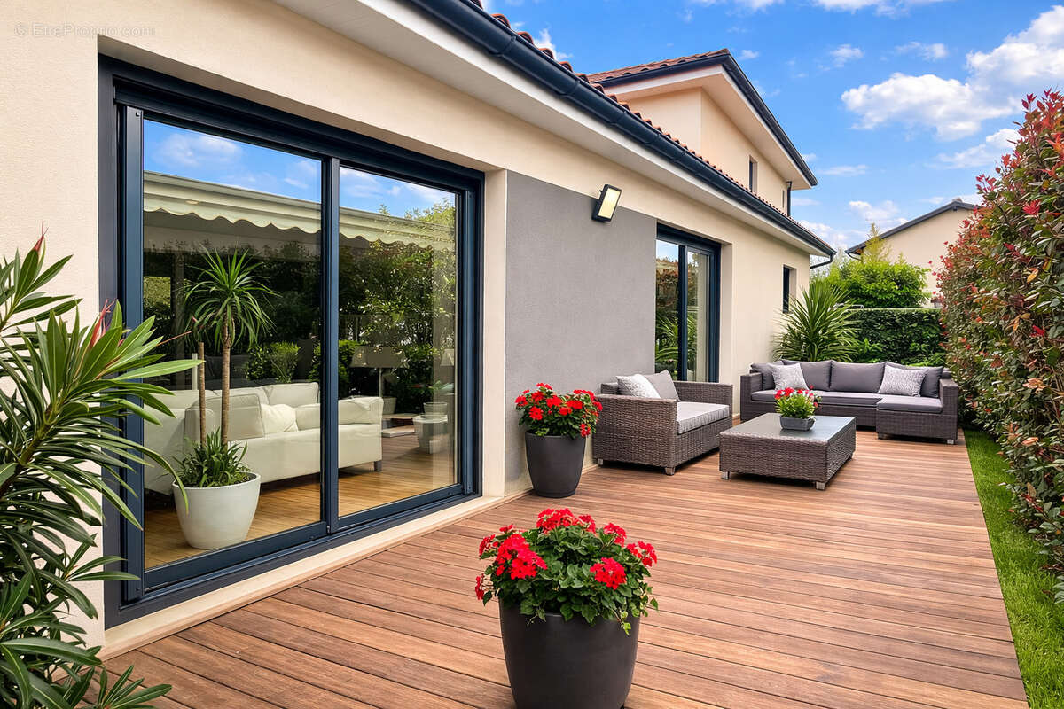 Maison à ROUSSILLON