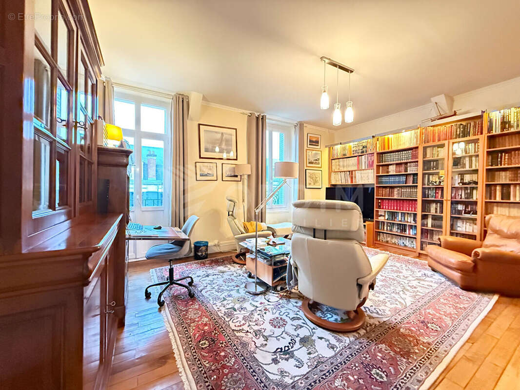 Maison à COSNE-COURS-SUR-LOIRE