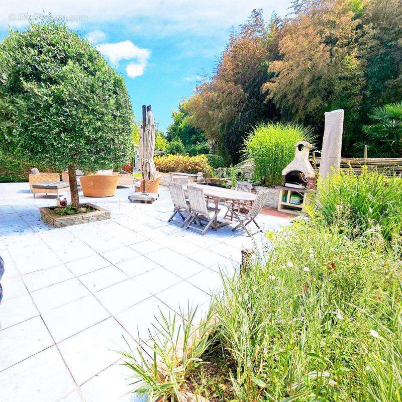 Maison à SAINTE-GAUBURGE-SAINTE-COLOMBE