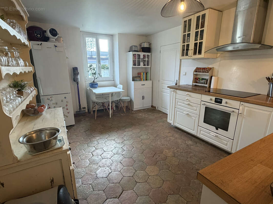 Maison à BAZAINVILLE