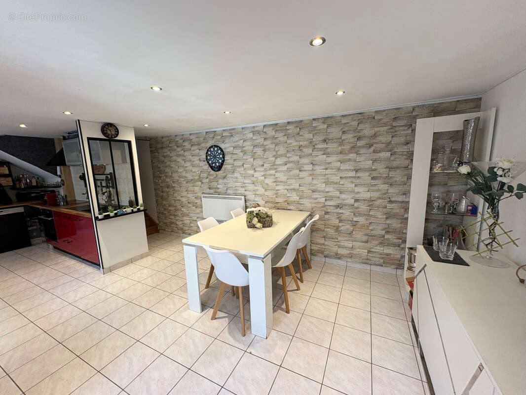 Appartement à VILLARS-LES-DOMBES