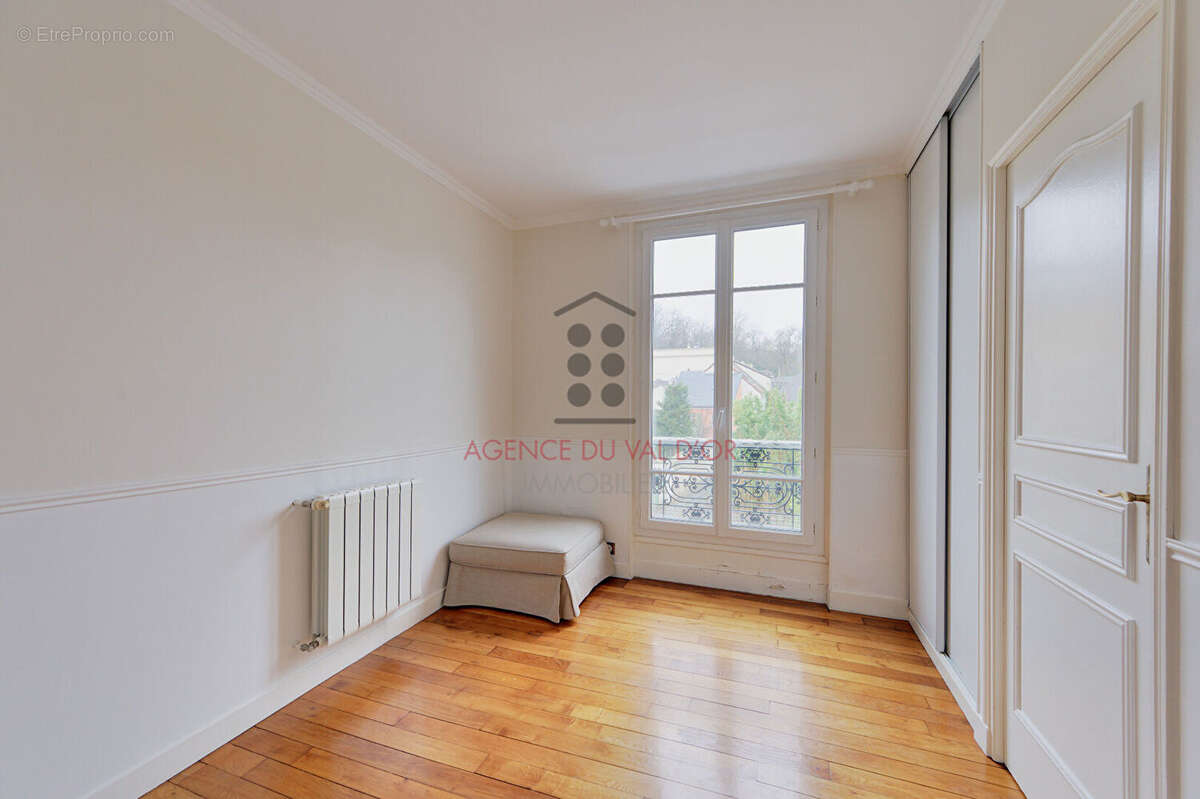 Appartement à LOUVECIENNES