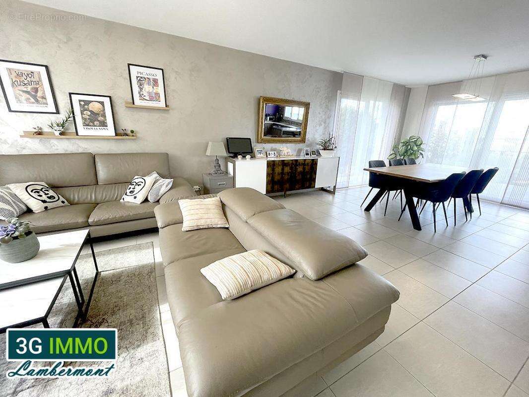 Maison à COSNES-ET-ROMAIN