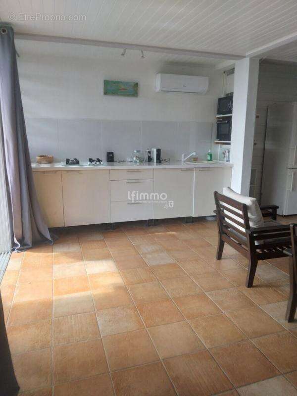 Maison à LES TROIS-ILETS