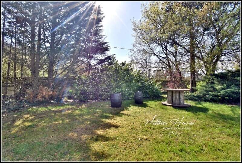 Maison à SYLVAINS-LES-MOULINS