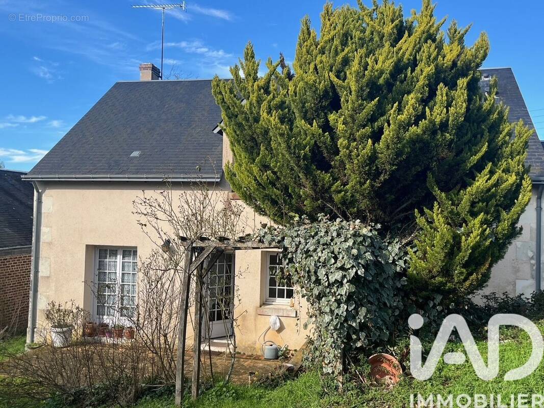 Photo 1 - Maison à SAINT-MARTIN-DES-BOIS