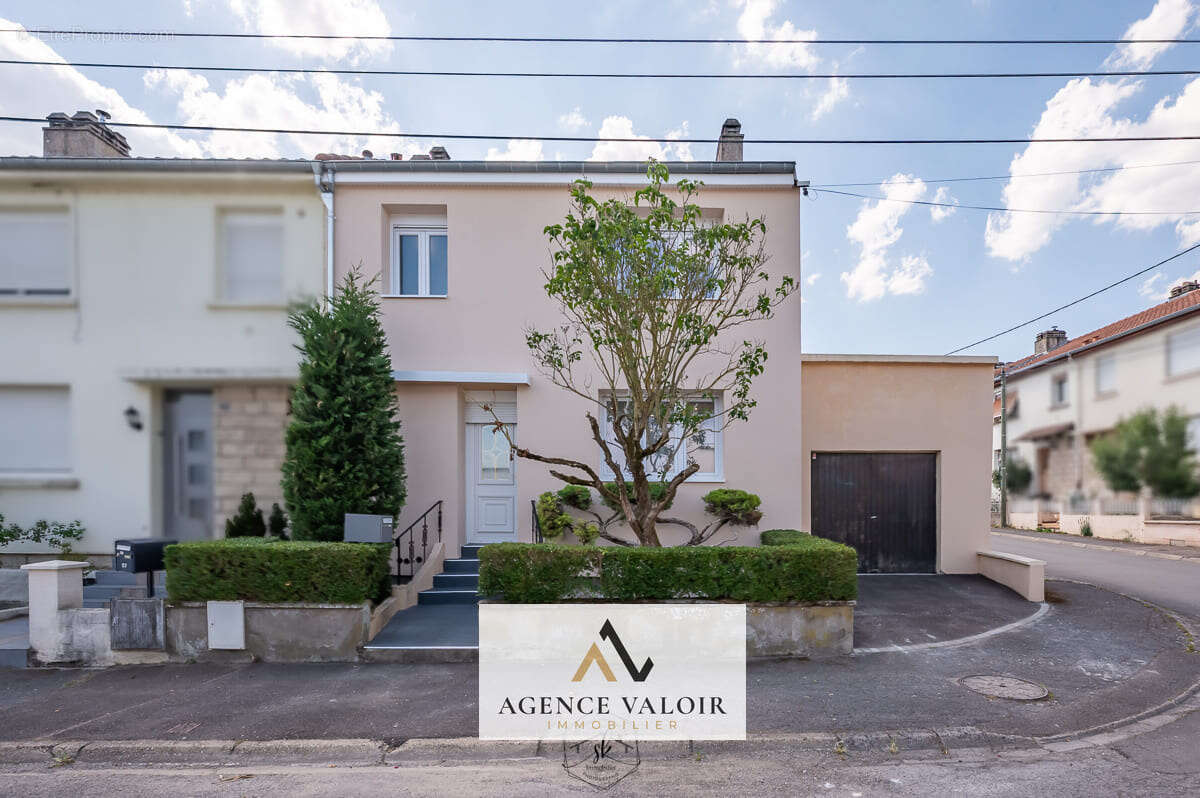Maison à BERTRANGE
