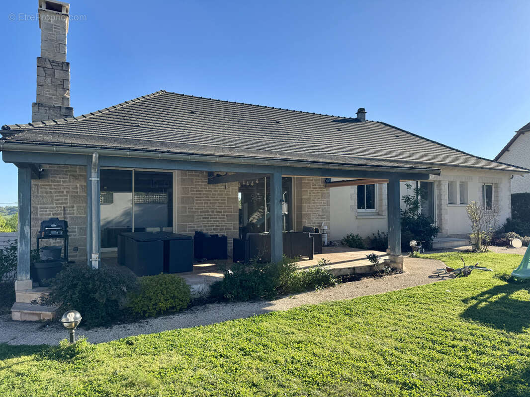 Maison à SAINT-AULAIRE