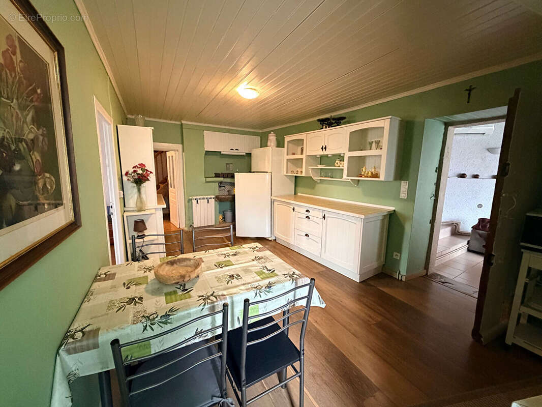 Maison à SAINT-CIRQ-LAPOPIE