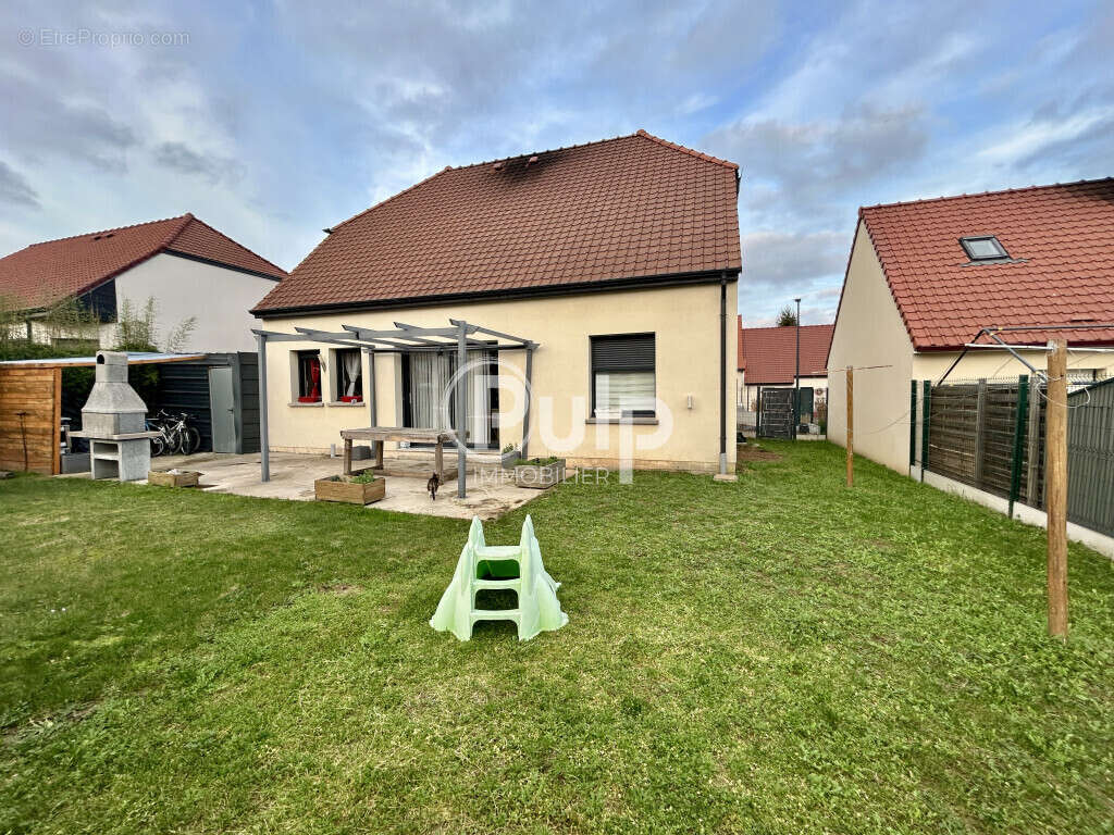 Maison à MAZINGARBE