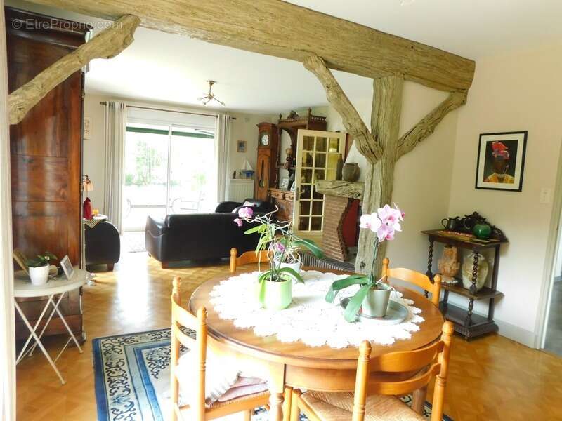 Maison à LA CHAPELLE-JANSON