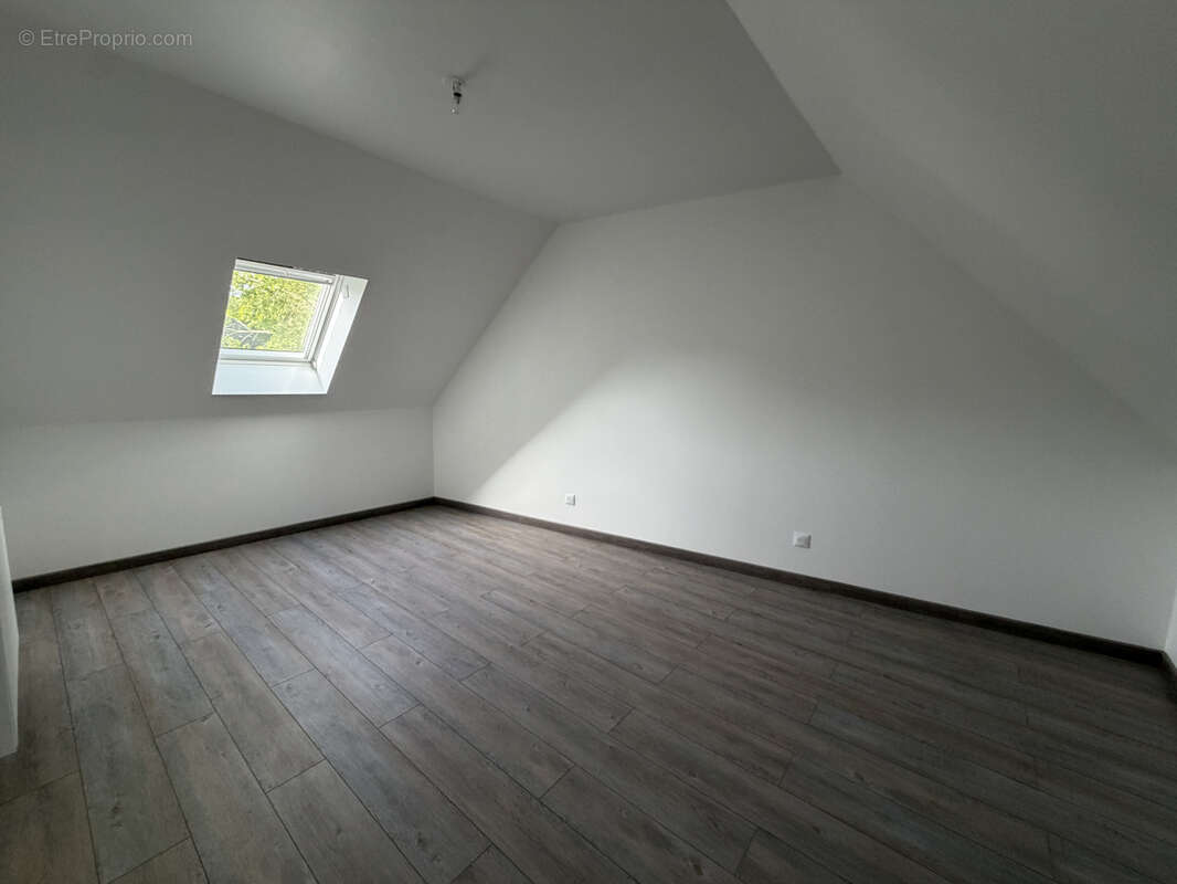Maison à HOUDAN