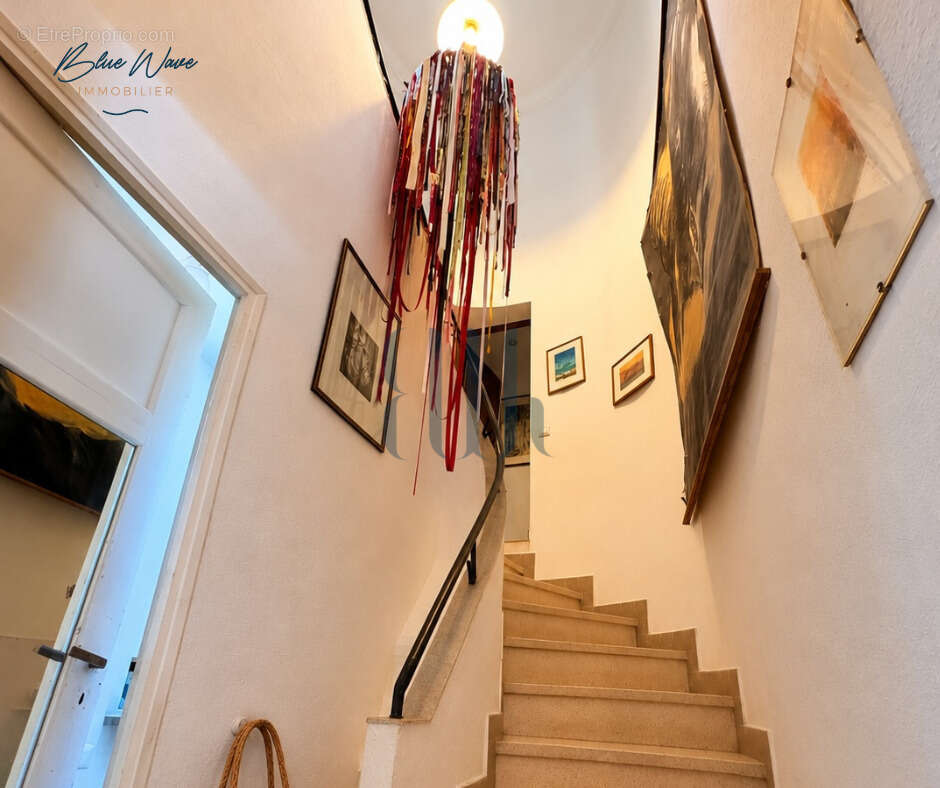 Grimaud   guerrevieille   propriété de caractère avec vue mer à quelques pas des plages - photo 18