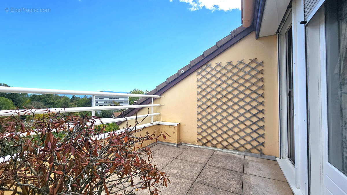 Appartement à FERNEY-VOLTAIRE