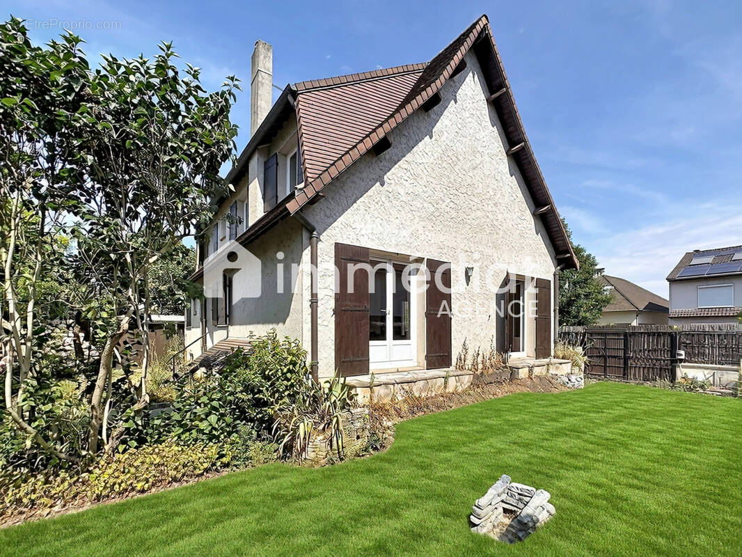 Maison à RUEIL-MALMAISON