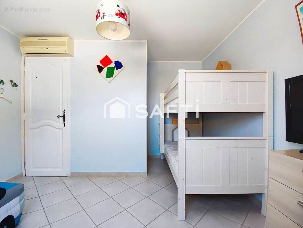 Maison 118 m² à Caissargues  - photo 9