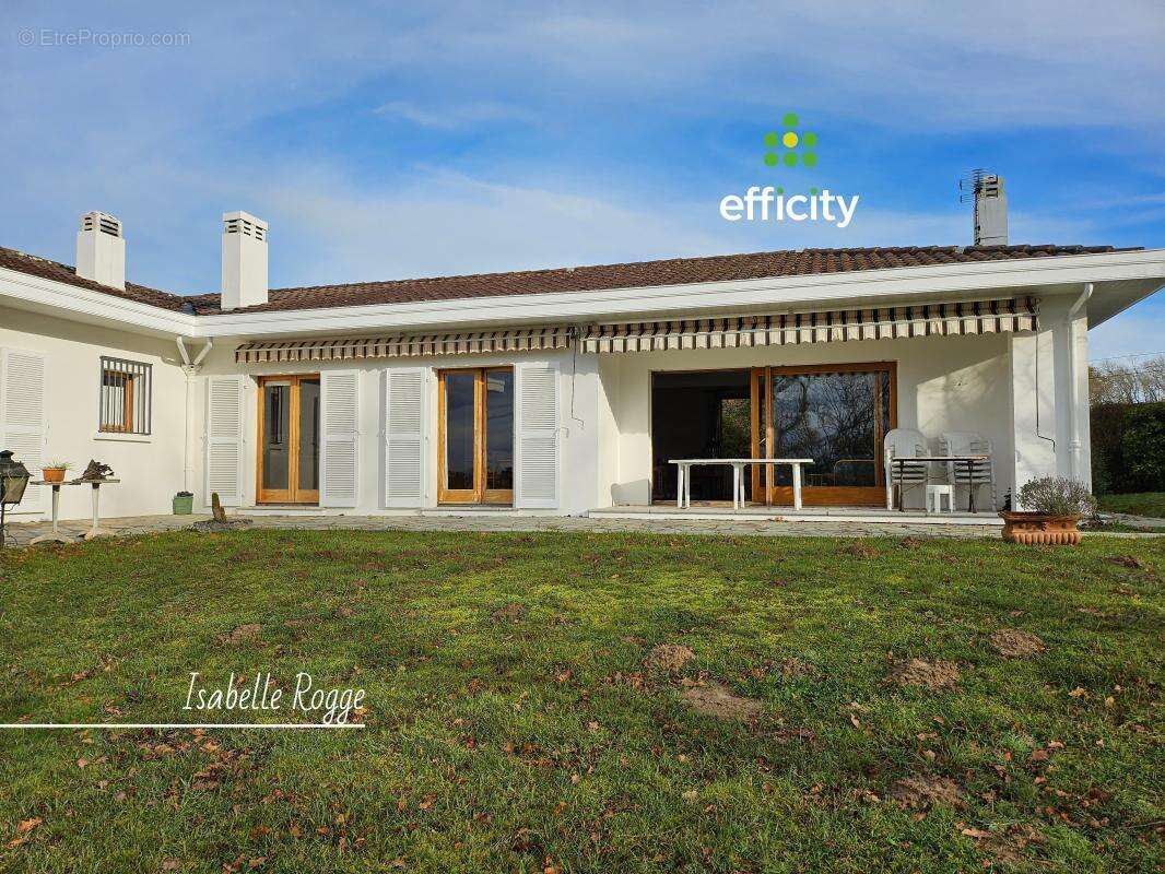 Maison à SAINT-MARTIN-DE-SEIGNANX