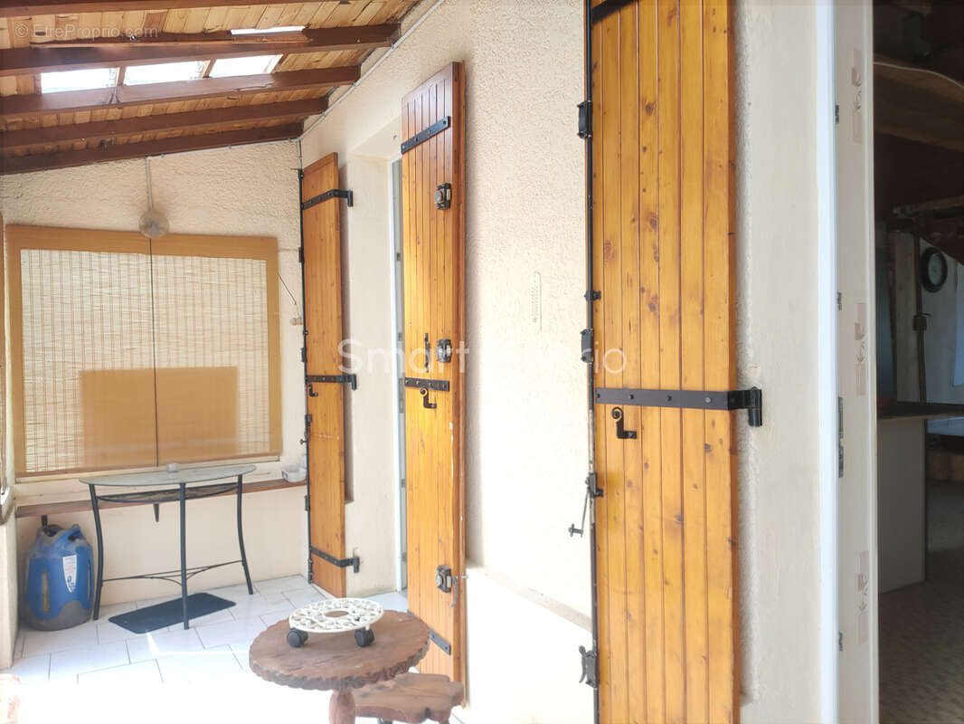Maison de ville ancienne  97m2 - grand garage- saint-mariens - photo 8