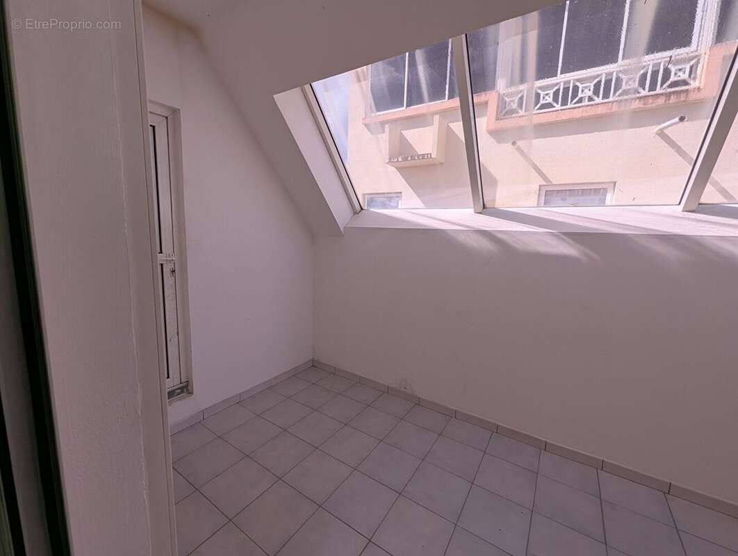 Commerce à FORT-DE-FRANCE