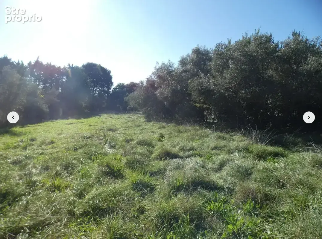 Terrain à bâtir de 1129 m² à UZES (30) - photo 2