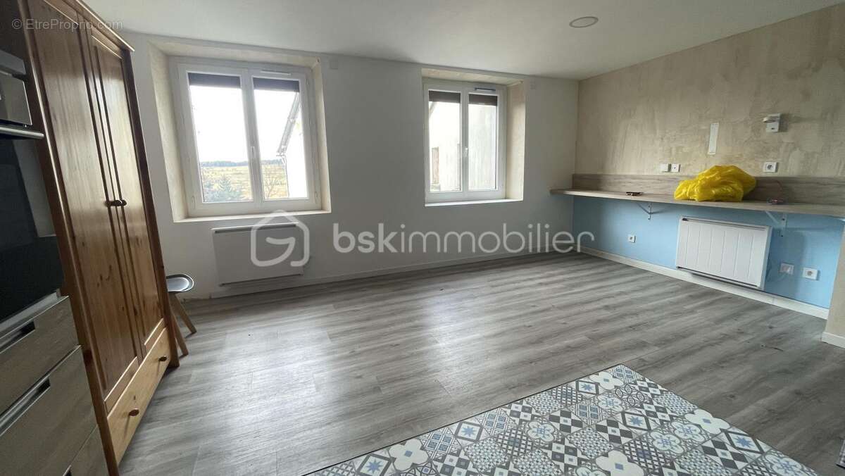 Maison de ville rénovée - photo 2