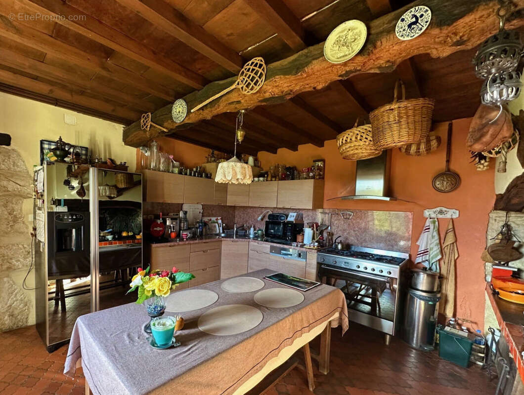 cuisine4 - Maison à CASTERA-VERDUZAN