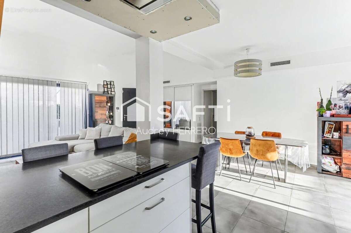 Maison 118 m² à Pechbonnieu  - photo 2