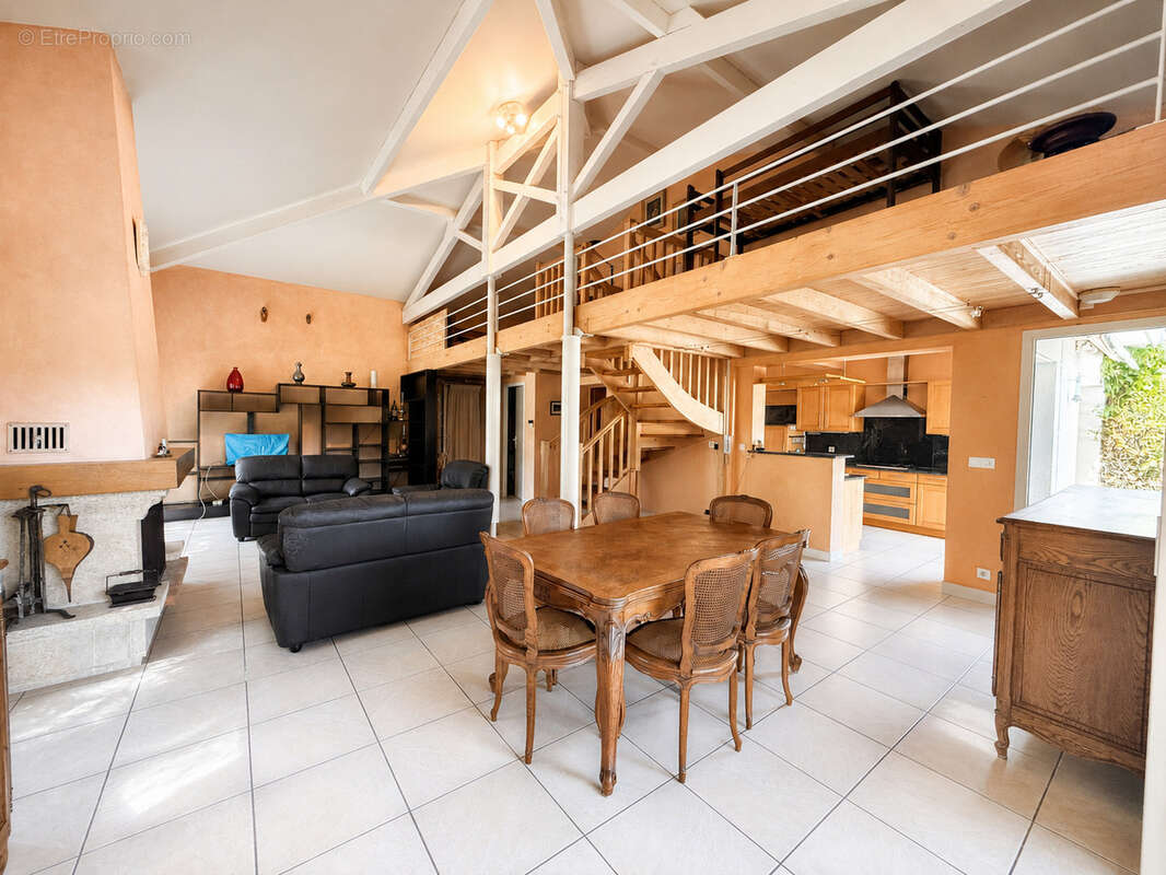 Maison familiale de plain-pied 3 chambres   Lège Bourg - photo 4