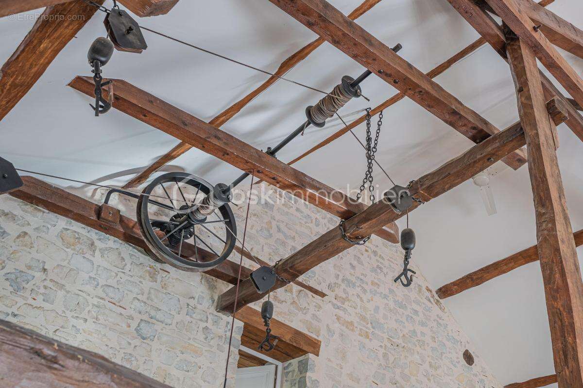 Authentique propriété de caractère 9 pièces de 362 m2 au cœur du Bugey - photo 13