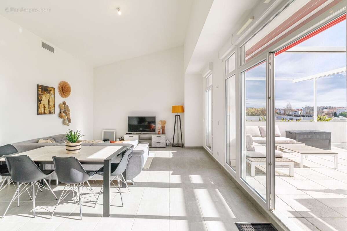 Appartement à CANNES