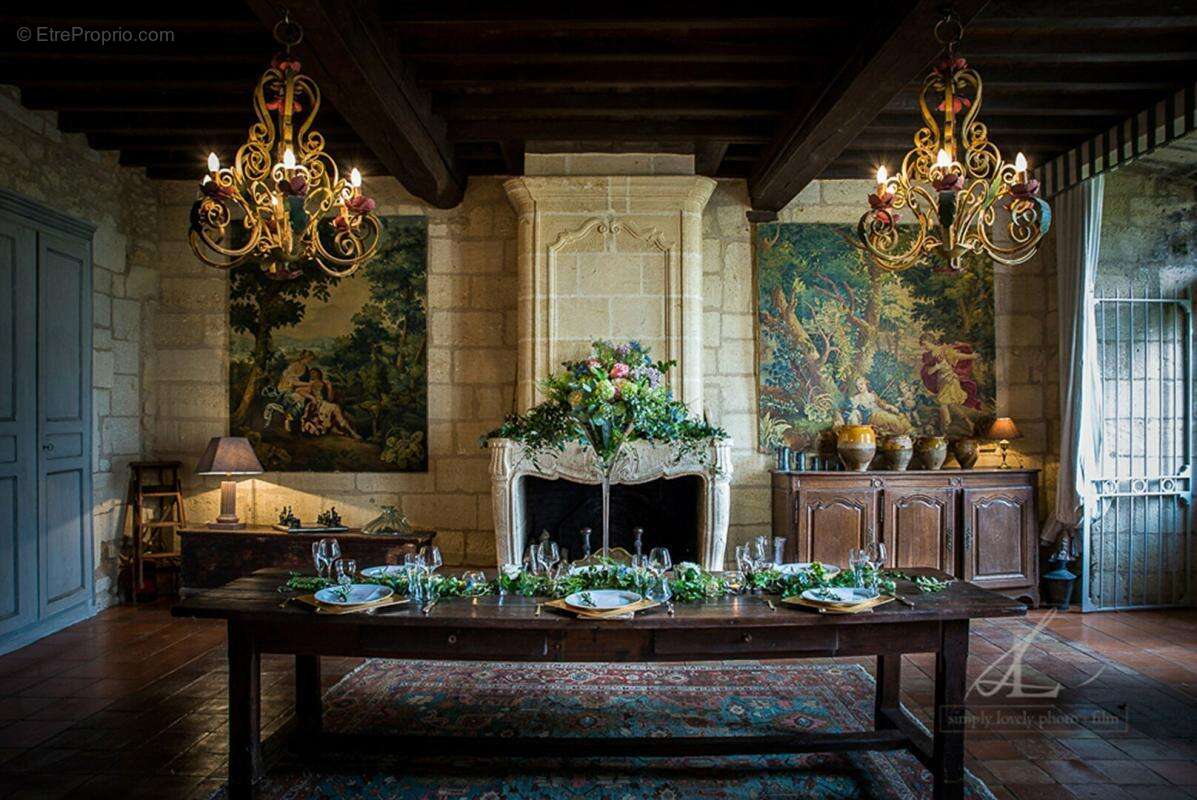 Maison à SAINT-EMILION