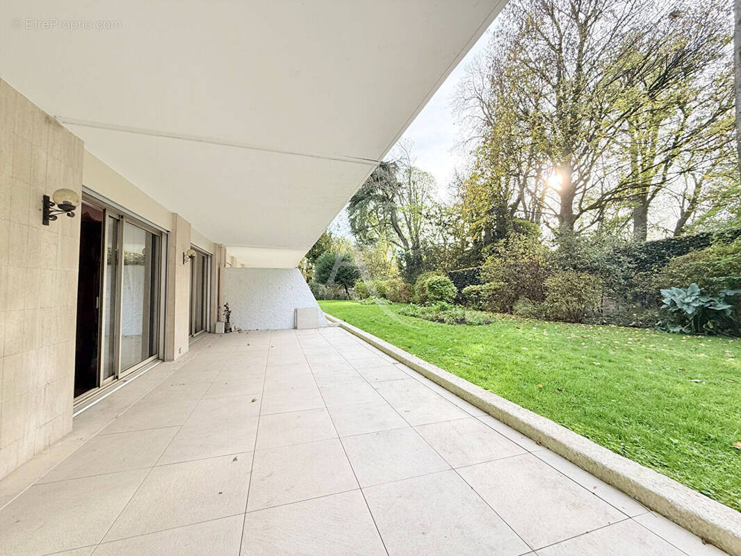 Appartement à NOGENT-SUR-MARNE