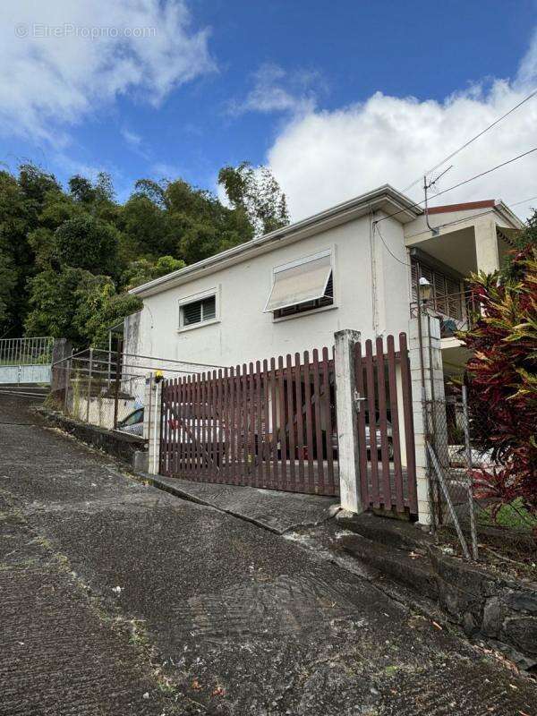 Maison à FORT-DE-FRANCE