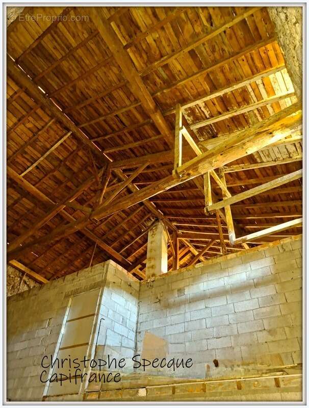 Appartement à SAINT-JULIEN-LA-VETRE