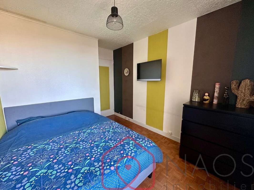 Appartement à LE PLESSIS-ROBINSON