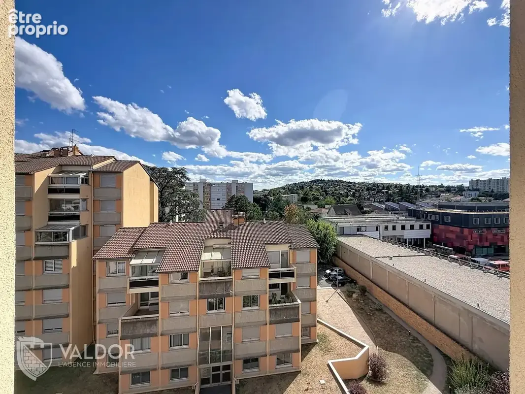 Appartement 6 pièces 115 m² à vendre à Villefranche-Sur-Saone (69400) - photo 12