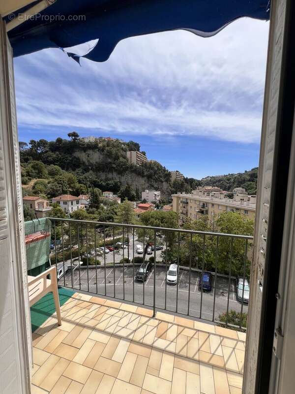 Balcon salon - Appartement à NICE