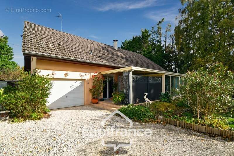 Maison à SAINT-GERMAIN-DU-BOIS