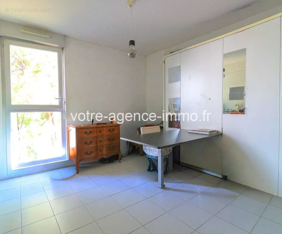 Nice ouest- 4 pièces traversant avec terrasse, possibilité garage  et cave – RÉSIDENCE RÉCENTE - photo 12